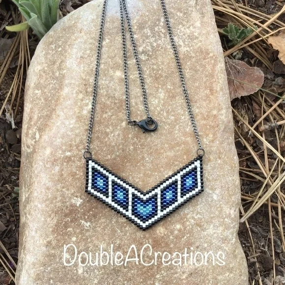 BLUE Diamond Beaded Necklace, Handmade - Picture 6 of 9